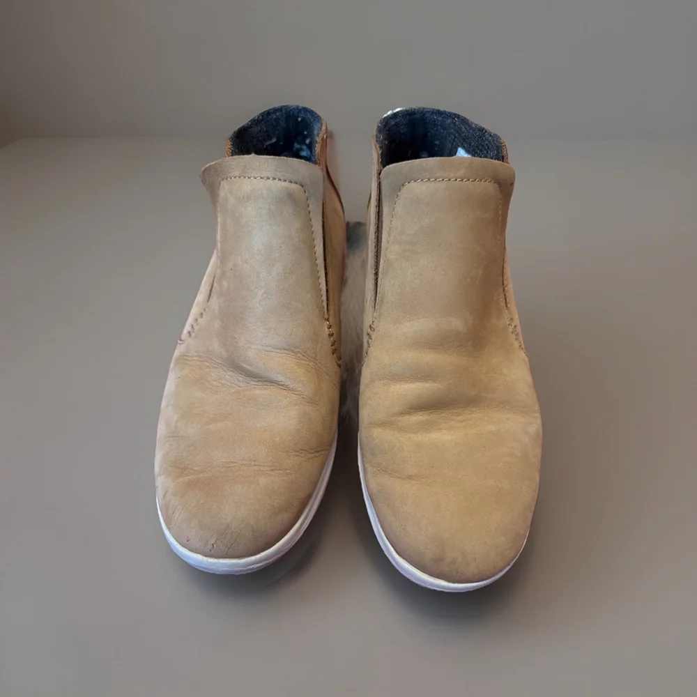 Olukai Hawai'iloa Manu Hope Women's Leather Booties Size 8.5 Tan Soft